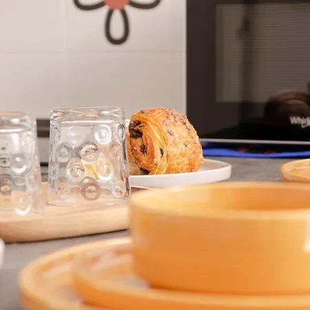 公寓 Apulialux Garruba Cozy & Parking