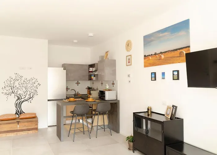 Apulialux Garruba Cozy & Parking * Бари