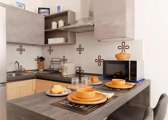 Апартаменты Apulialux Garruba Cozy & Parking