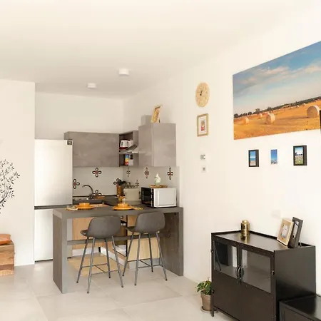 Apulialux Garruba Cozy & Parking * Bari